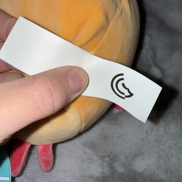 BNWT: 7.5” Lorono (Lobster Roll) Squishmallow - Picture 9 of 10